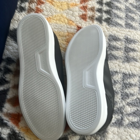 Men’s size 11 black Kenneth Cole Ready Sneaker. - Picture 5 of 7